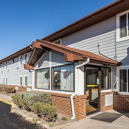 Rodeway Inn Cheyenne I-80 East Экстерьер фото