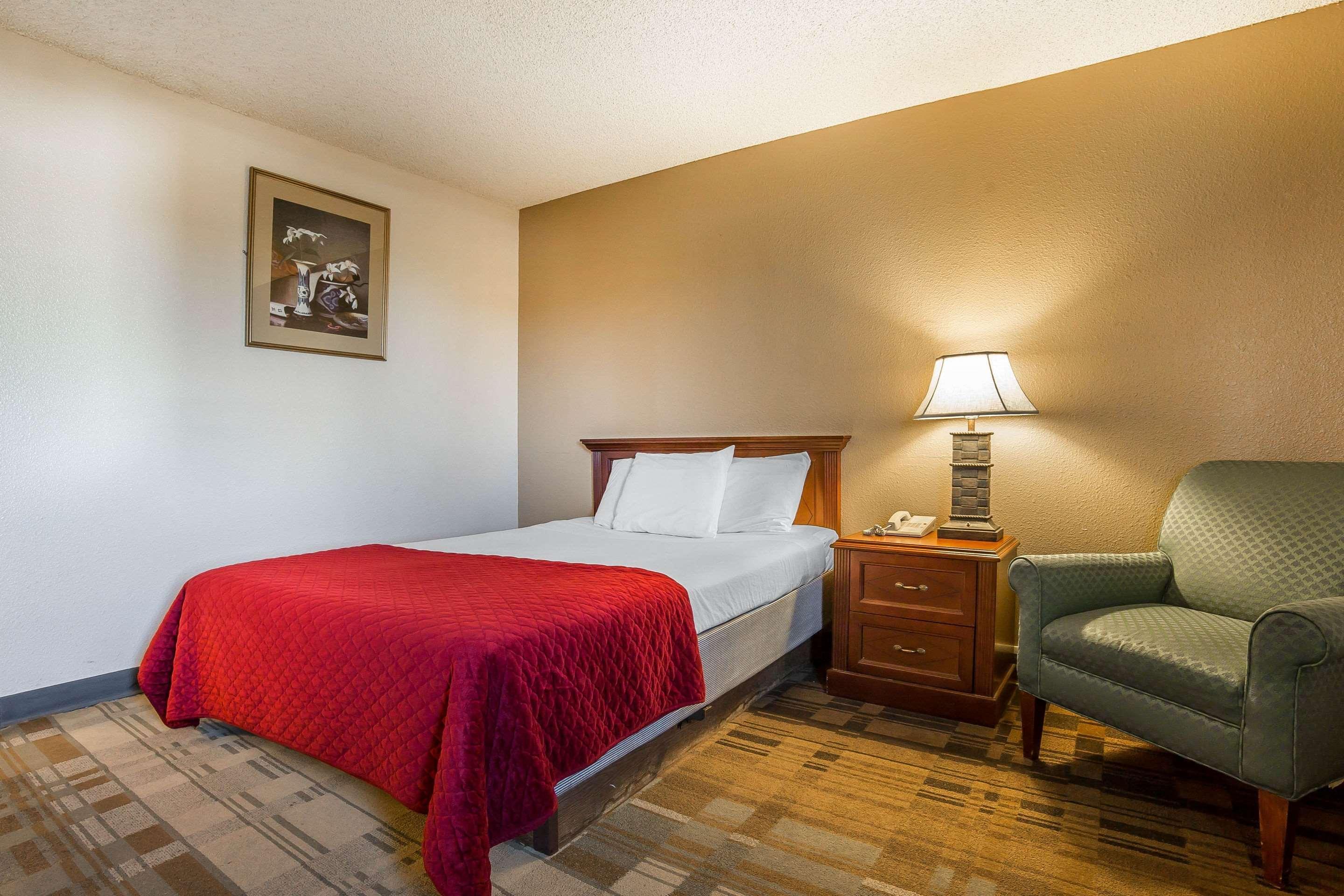 Rodeway Inn Cheyenne I-80 East Экстерьер фото